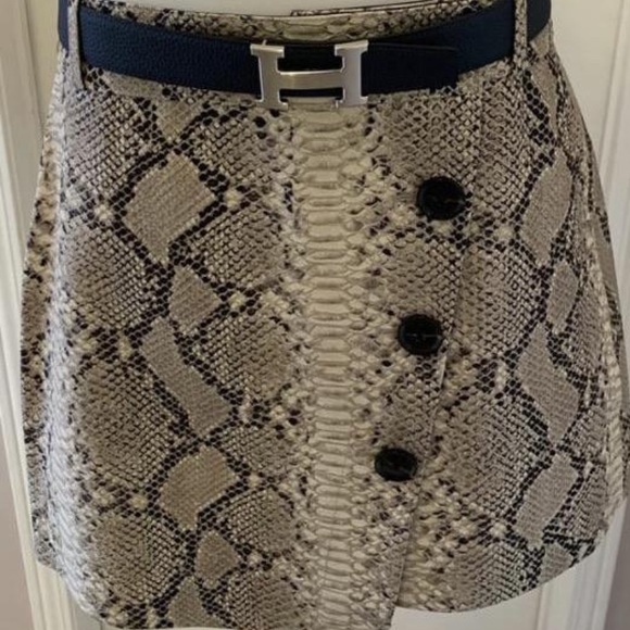 Banana Republic Snake- Effect Italian leather - Picture 2 of 5